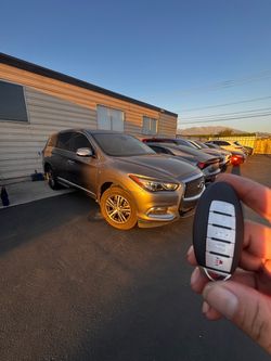 Car keys/llaves de autos/key fobs