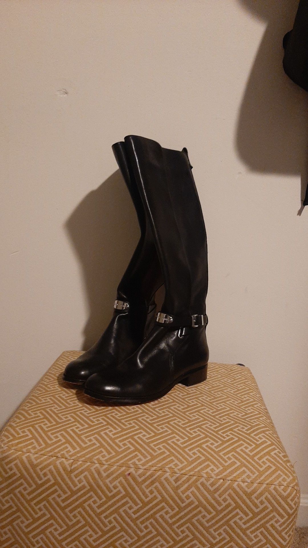 Michael Kors size 8 tall boots