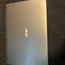 Laptop gently Used Acer Aspire 5 