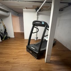 Treadmill commercial-grade