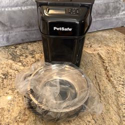 Pet Safe Automatic Food Feeder NEW 