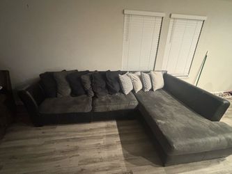 Comfy Dark Gray Sectional Sofa with Chaise