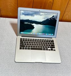 Apple MacBook Air 13” i5/8GB/256GB SSD $180