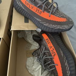 Yeezy Carbon Size 10.5