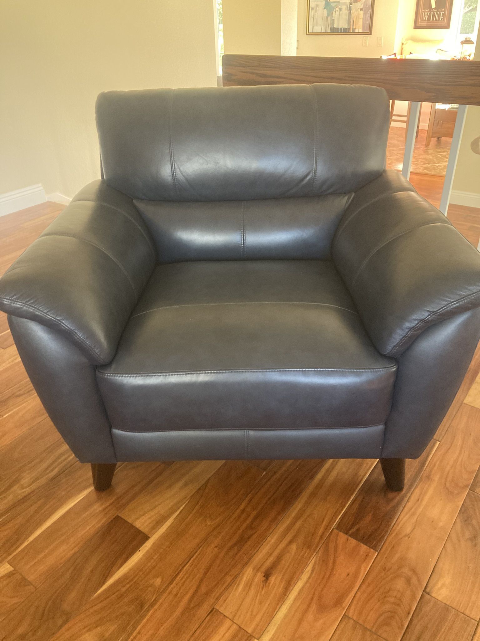 Ethan Allen Navy Blue Comfty Chair