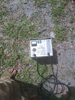 Golf cart charger