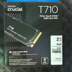 Crucial T710 
