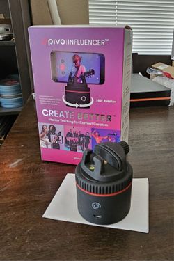 Pivo Influencer 360° Auto tracker for Smartphone
