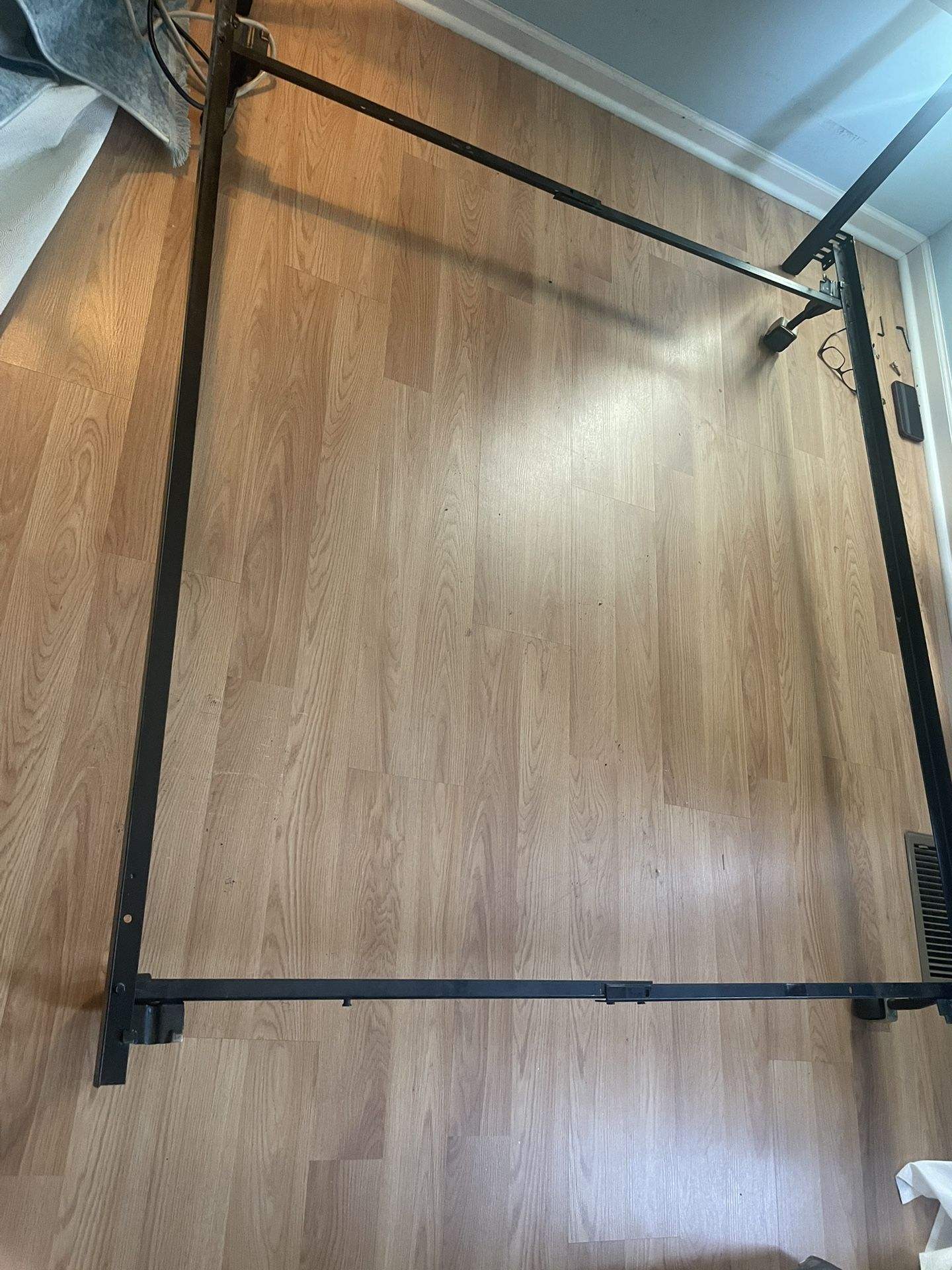 Full metal bed frame 