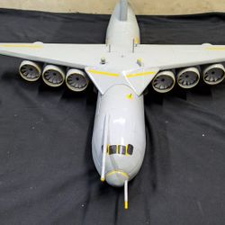 Avión de Metal