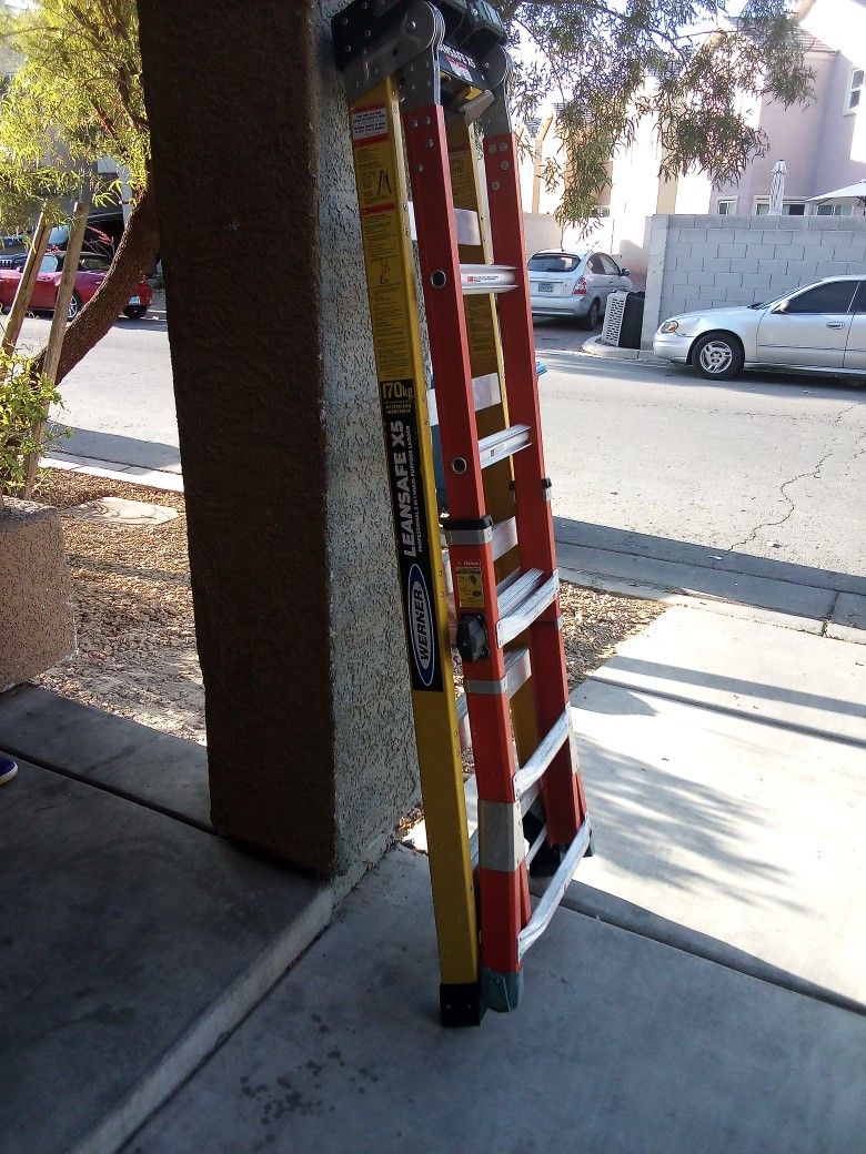 12 Ft Ladder $70