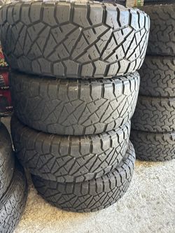 LT285/65R18 4 used tires Nitto Ridge Grappler 