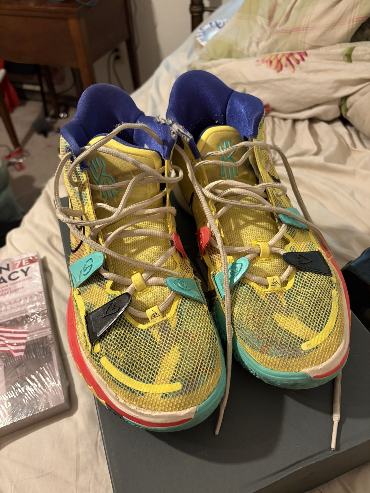 Kyrie 7 1 World 1 People