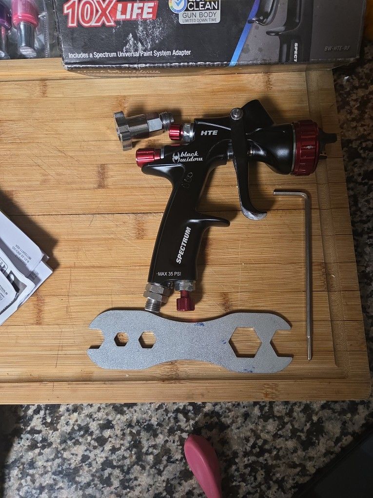 Black Widow Paint HTE Spray Gun Clear Spectrum