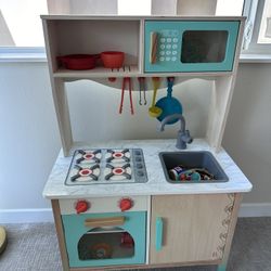 Play Kitchen