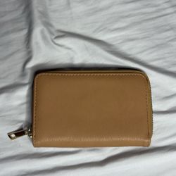 Women’s Luxury Wallet – Beige with Gold Accents & Dark Red Interiory