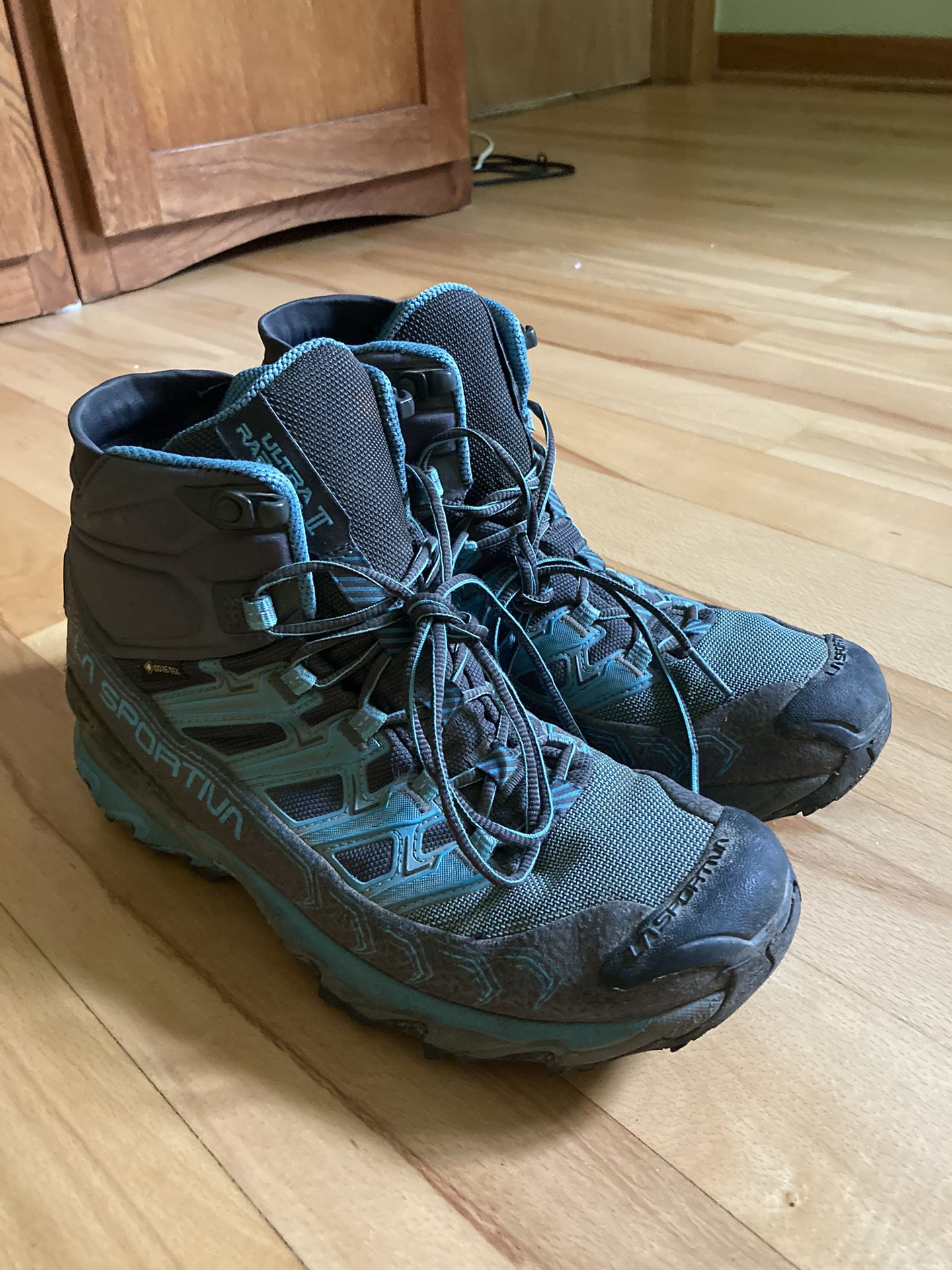 La Sportiva Women's Hiking Boots -9.5