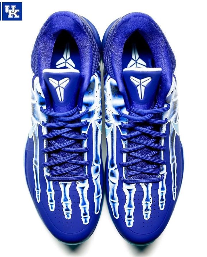 NEW Nike KOBE 5 Proto - Size 10