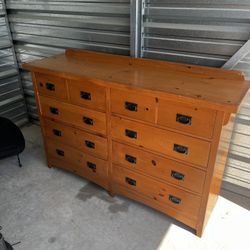 8 Drawer Dresser