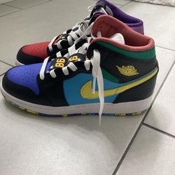 Jordan 1 Mid SS Champions Size 7 