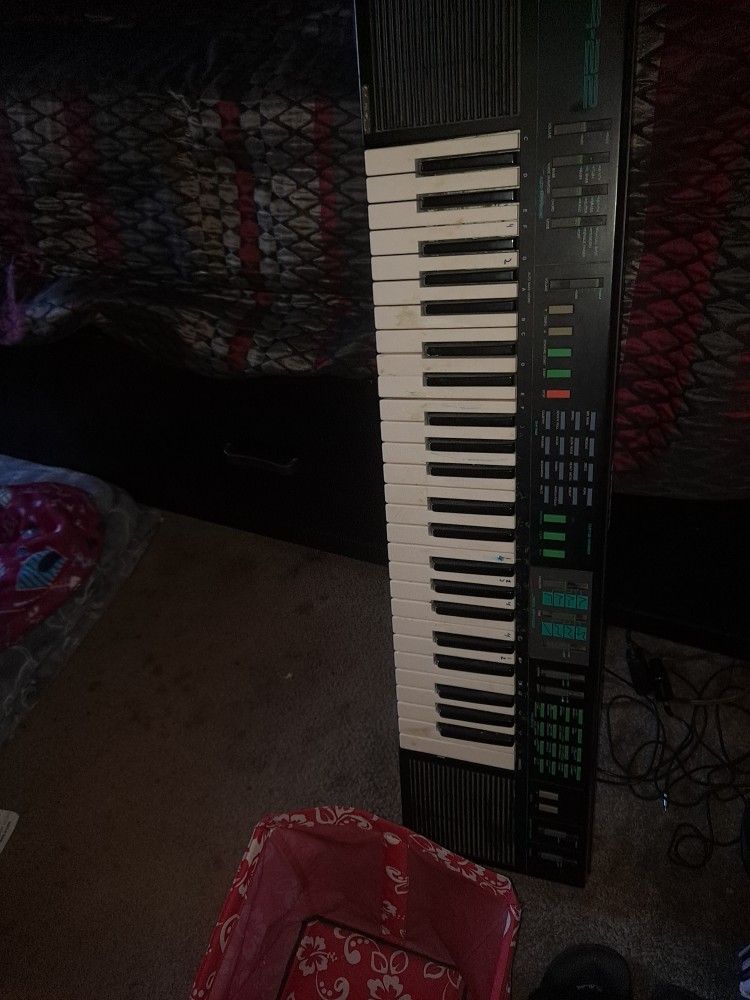 Yamaha Psr-22 Keyboard