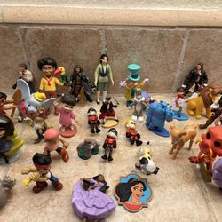 Disney Figurines Lot 31