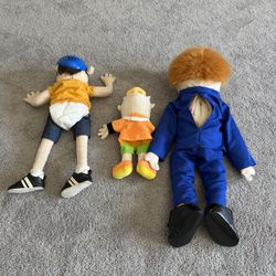 3 Puppets In Good Condition