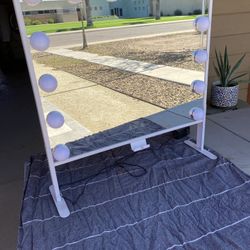 Vanity Mirror
