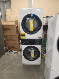 New Electrolux Front Loader Electric Stackable