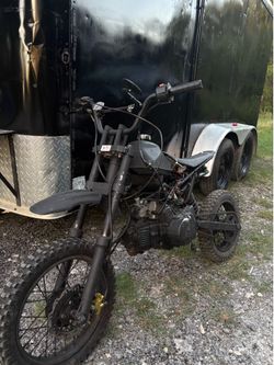 Yamaha mini dirt bike