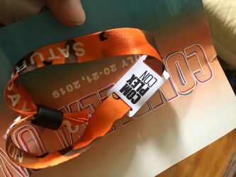 Complex Con Saturday Wristband