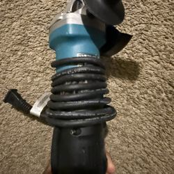 Makita Angle Grinder 