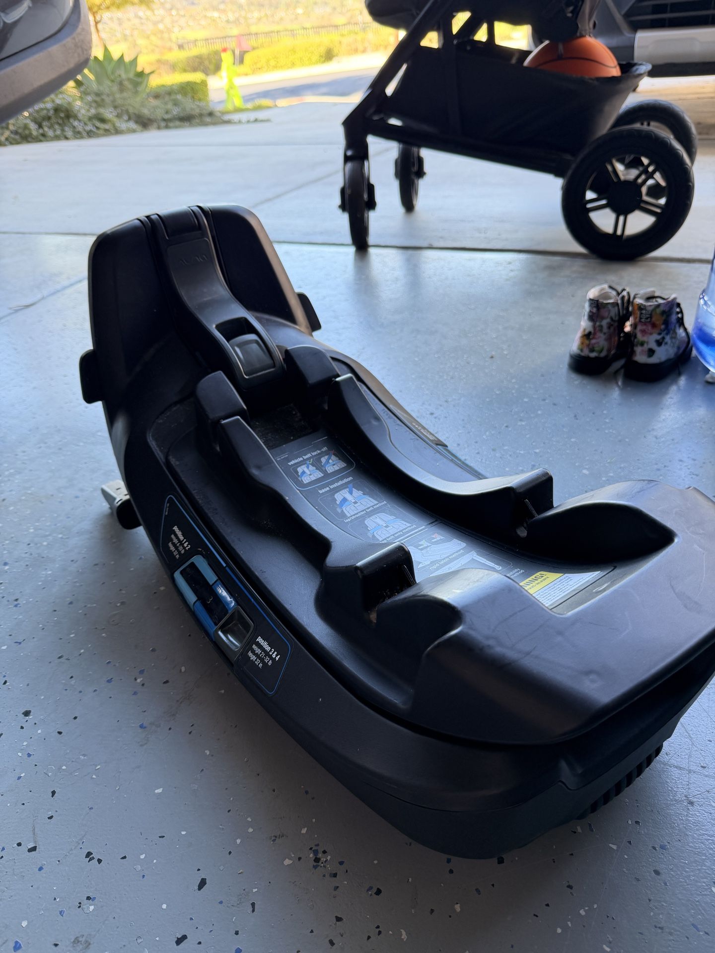 Nuna Pipa Lite Car seat Base