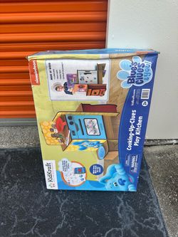 KidKraft Blue's Clues Cooking-Up-Clues Play Kitchen