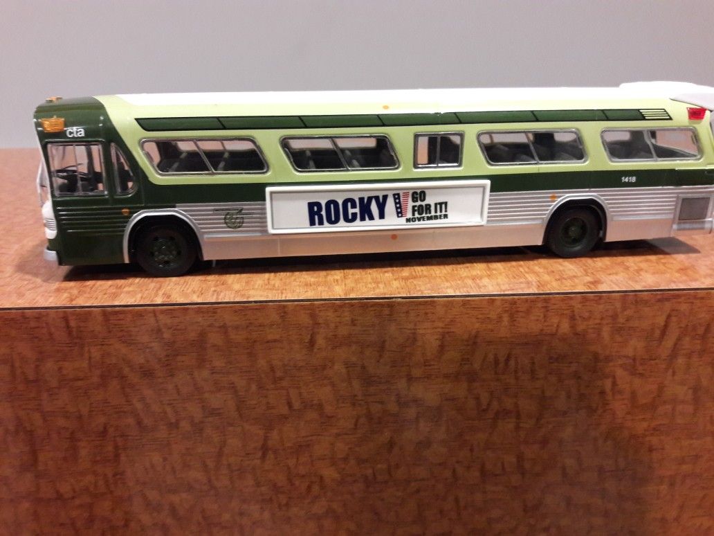Rocky Go For it Cta Bus collectibles with mirrors (72 North-Cicero) Limited Edition Certificate