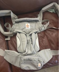 Ergobaby carrier