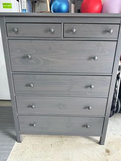 Grey 6-drawer dresser