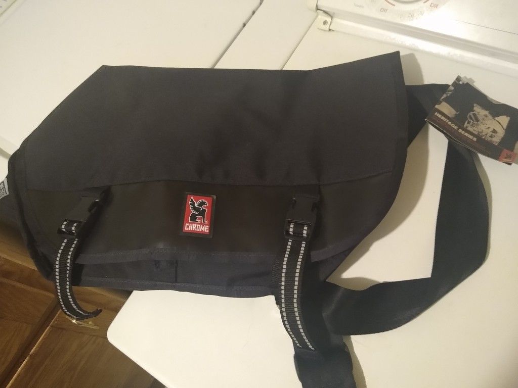 Chrome Industries Mini Metro Unisex Bag Messenger - Black / One Size