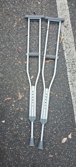 double crutches Free