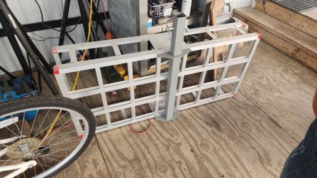 Aluminum Hitch-mount cargo carrier