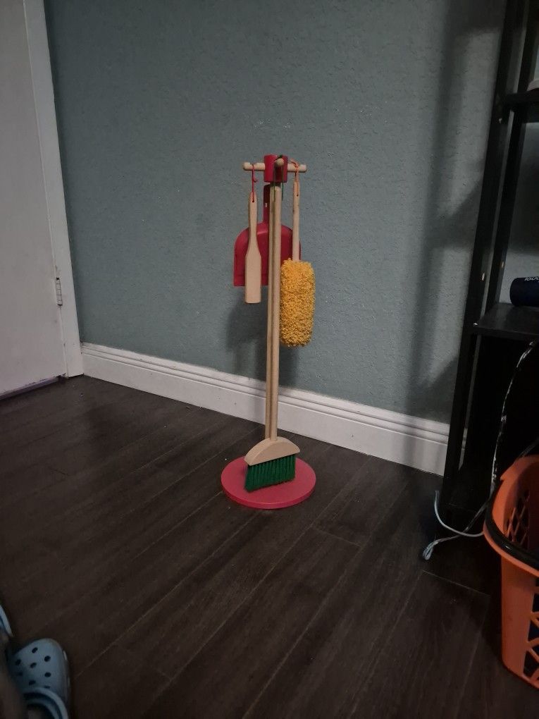 Wood Cleaning Toy Set