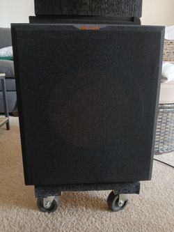 Klipsch Sub Woofer. Model R-12SW NA. Size 19.5x14x16.