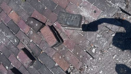 Augusta Brick Original