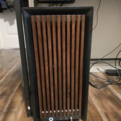 Custom Gaming PC (AMD Ryzen 7 9850X3D & RX 9070XT)