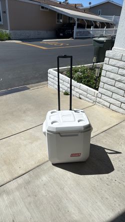 COLEMAN 50 Quart Cooler