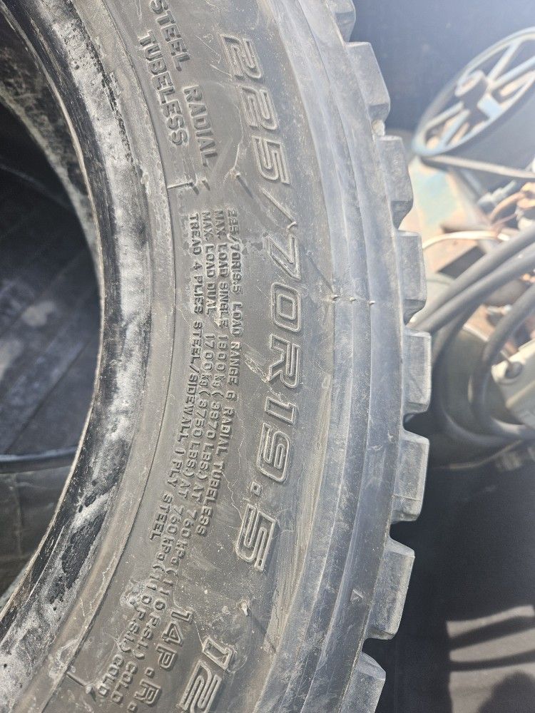2 Tires