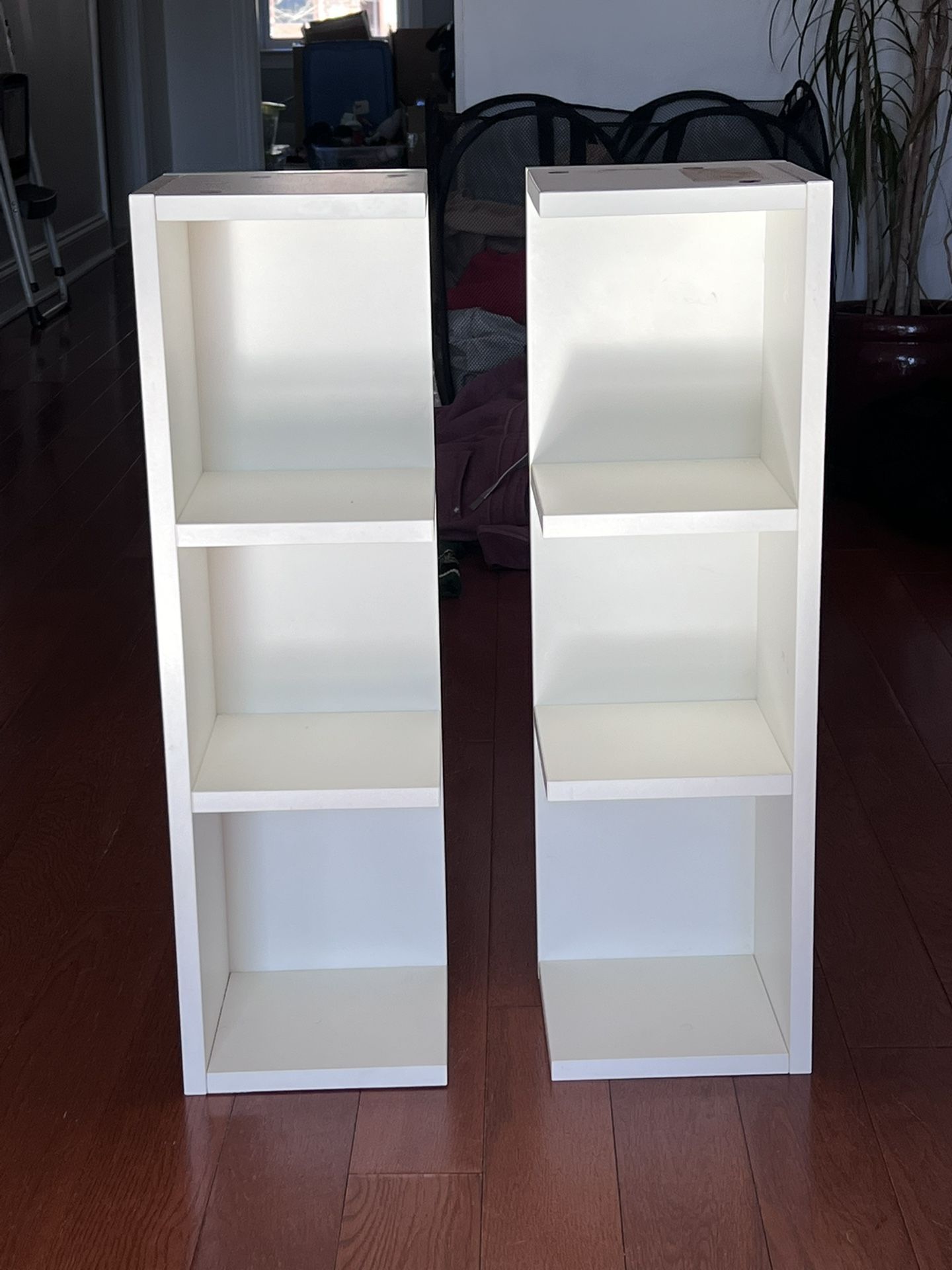 Lillangen Ikea Corner Shelves