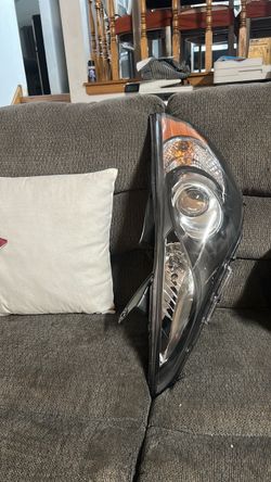 Genuine OEM headlight assembly for SsangYong Rexton II (Y250/GAB)