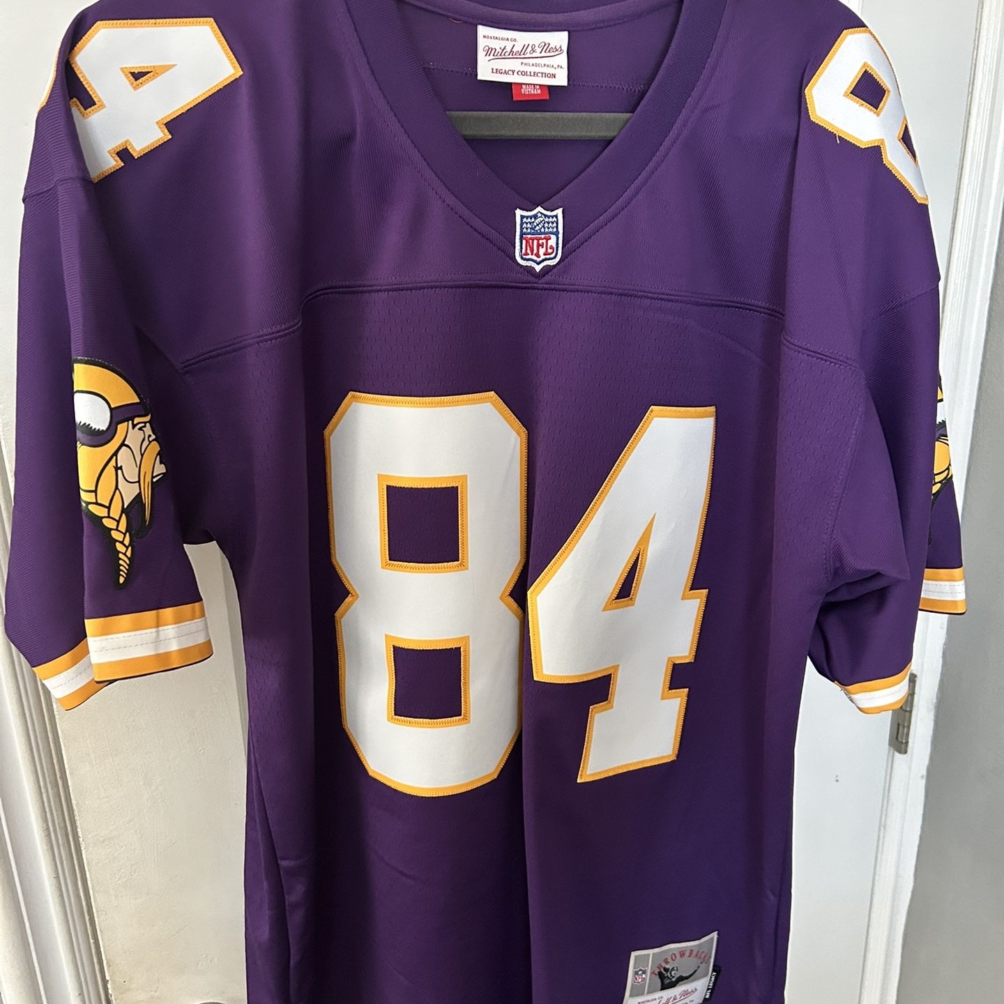 NFL Throwback Randy Moss Jersey for Sale in Phoenix, AZ - OfferUp