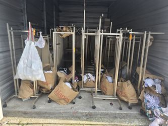 COMERCIAL RACK FOR CLOTHES ALOT